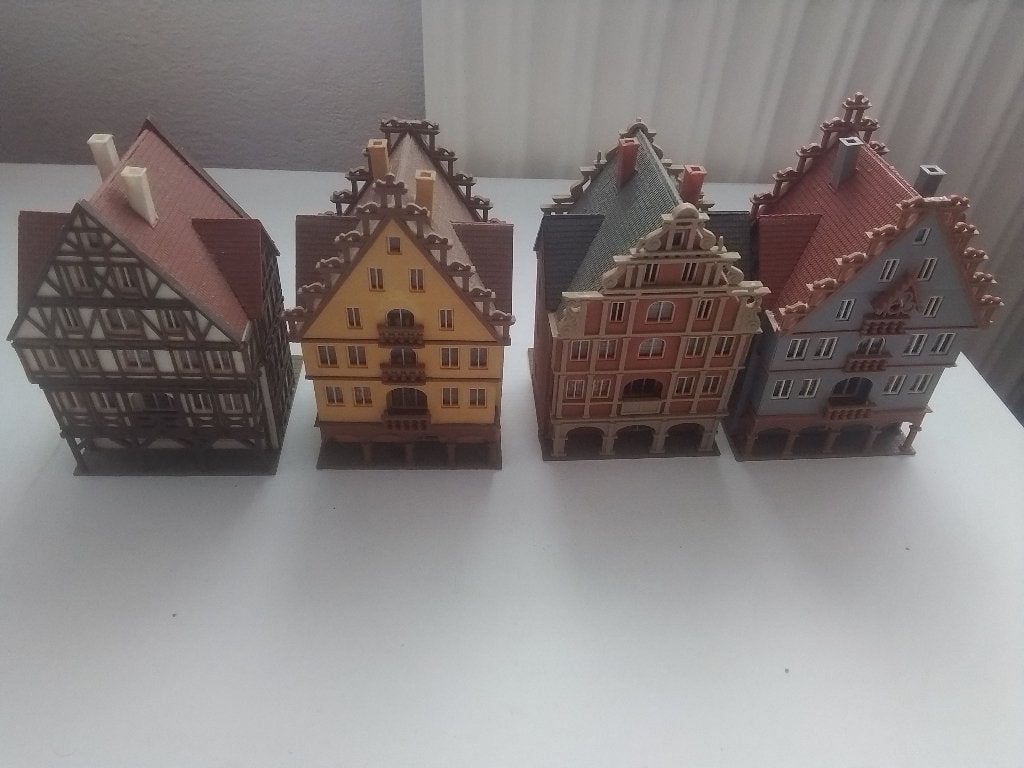 Vollmer Spur N 4 Romantik-Stadthäuser aufgebaut, Overige merken, Gebruikt, Gelijkstroom, Verzenden