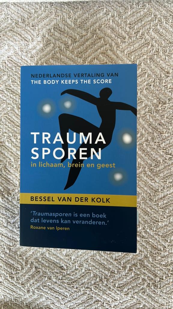 Traumasporen in lichaam, brein en geest, Boeken, Ophalen of Verzenden, Zo goed als nieuw