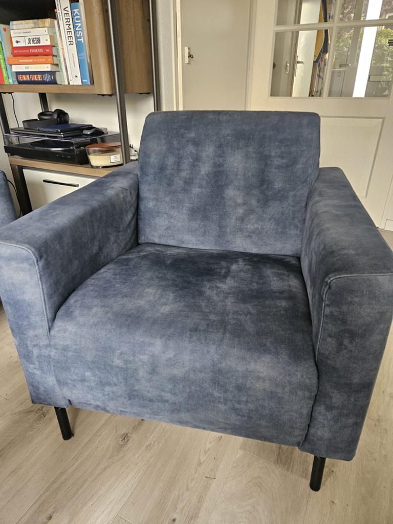 Zeer nette en comfortabele stoel van Pronto wonen, Huis en Inrichting, Fauteuils, Ophalen, Zo goed als nieuw, 75 tot 100 cm