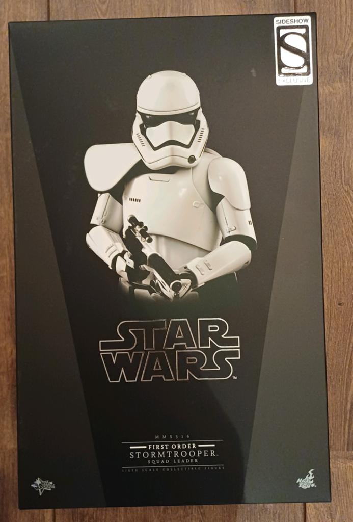 Hot Toys First Order Stormtrooper Squadron Leader, Verzamelen, Star Wars, Ophalen of Verzenden, Zo goed als nieuw, Actiefiguurtje