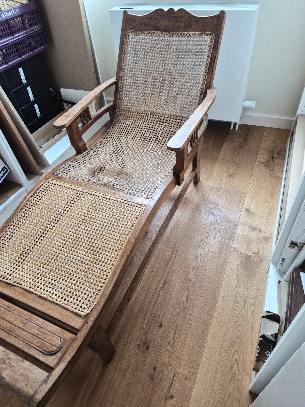 Vintage houten ligstoel met rotan zitting, Ophalen