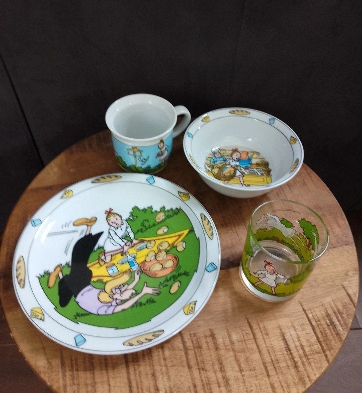 Ontbijt servies Suske en Wiske nieuw!, Ophalen of Verzenden, Suske en Wiske, Nieuw, Gebruiksvoorwerp