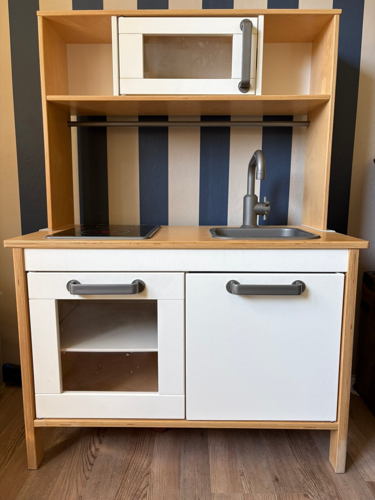 IKEA kinderkeuken + accessoires, Ophalen, Zo goed als nieuw