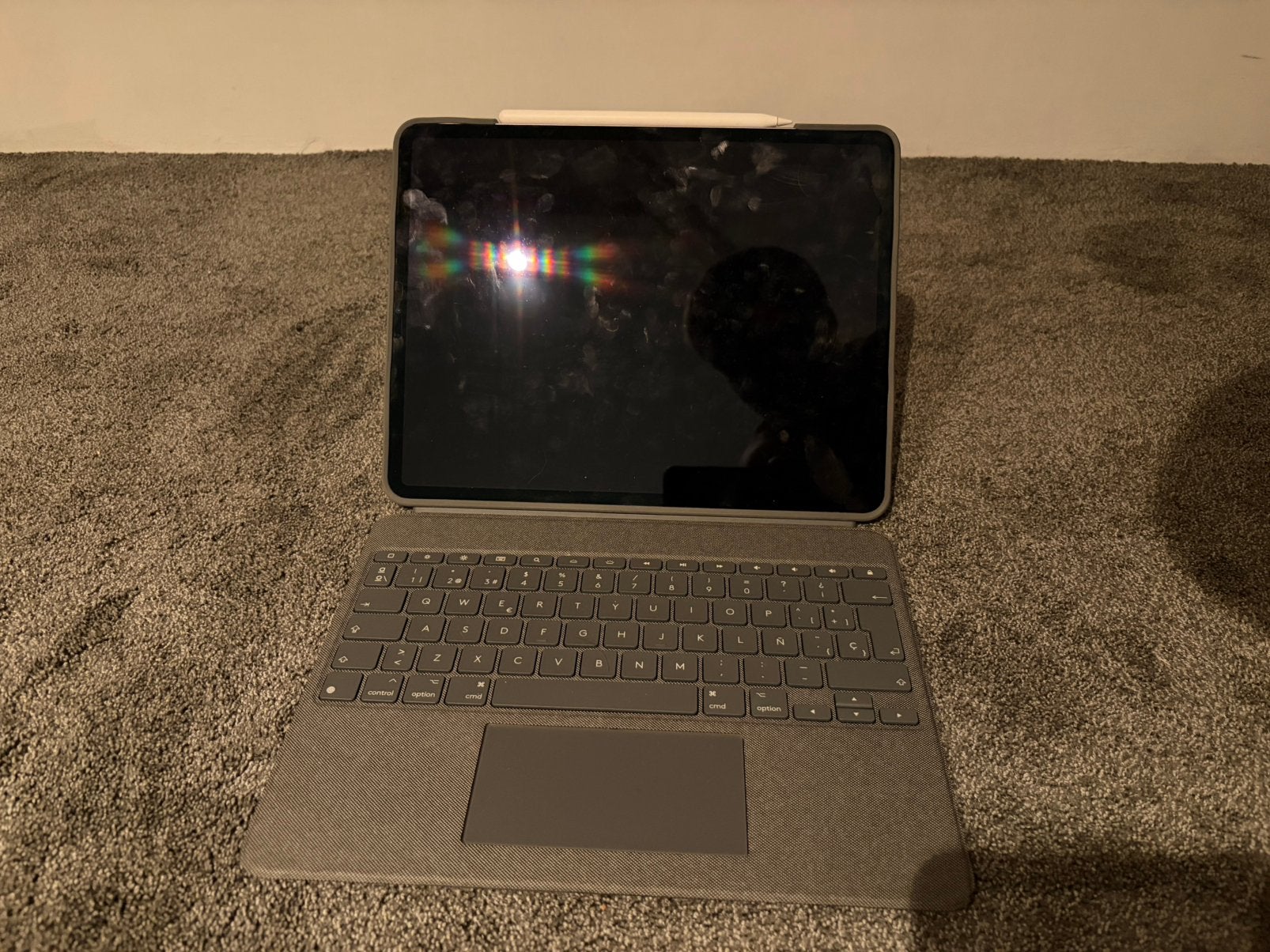 Apple iPad Pro 12.9 M2 256GB + logitech hoes + apple pencil