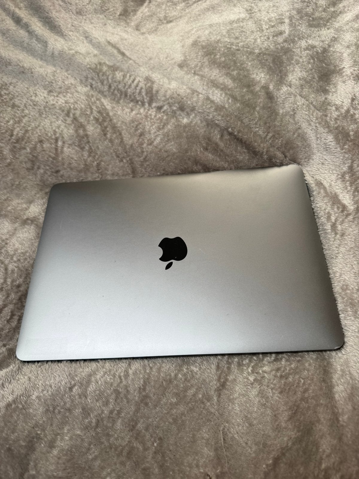 MacBook Pro - Gaat aan, zie foto's voor staat, Computers en Software, MacBook Pro, Qwerty, Verzenden, 8 GB