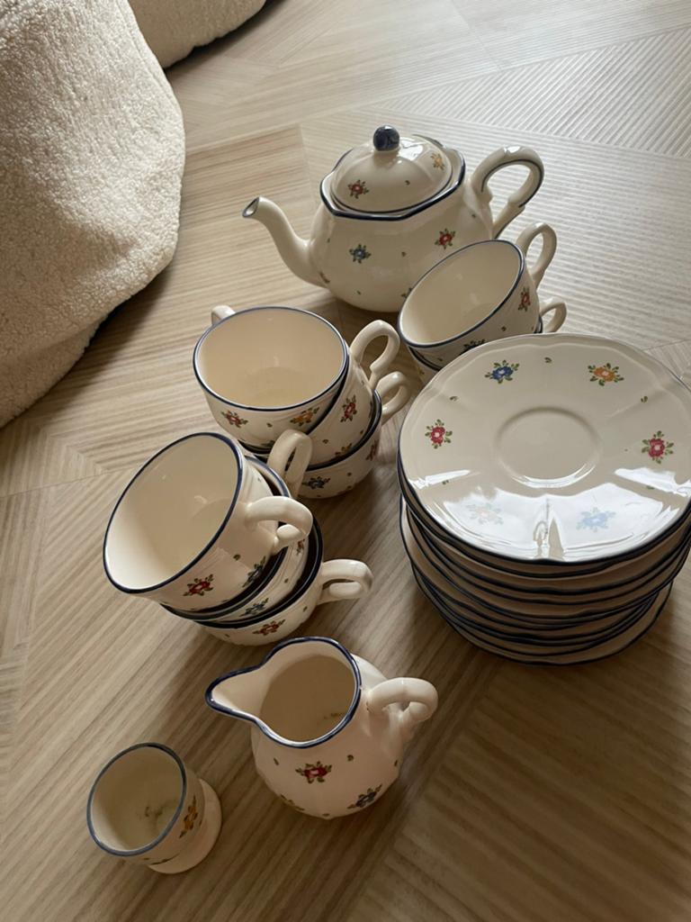 Servies zeller fayencerie petit rose, Ophalen of Verzenden
