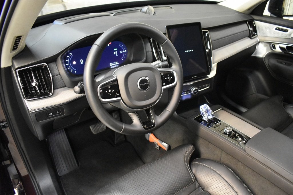 Volvo XC90 T8 455PK AWD Ultra Dark | Luchtvering | Trekhaak, Gebruikt, 4 cilinders, Vierwielaandrijving, Hybride Elektrisch/Benzine