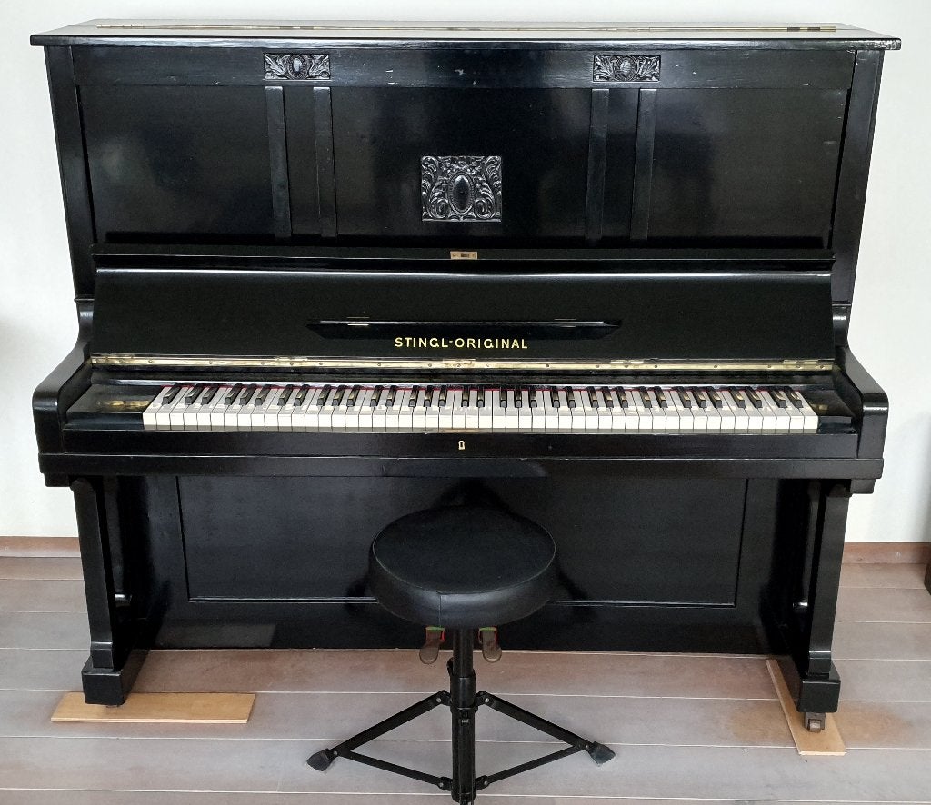 Lang niet bespeelde Stingl-Original piano met -kruk, Ophalen, Gebruikt, Zwart, Piano