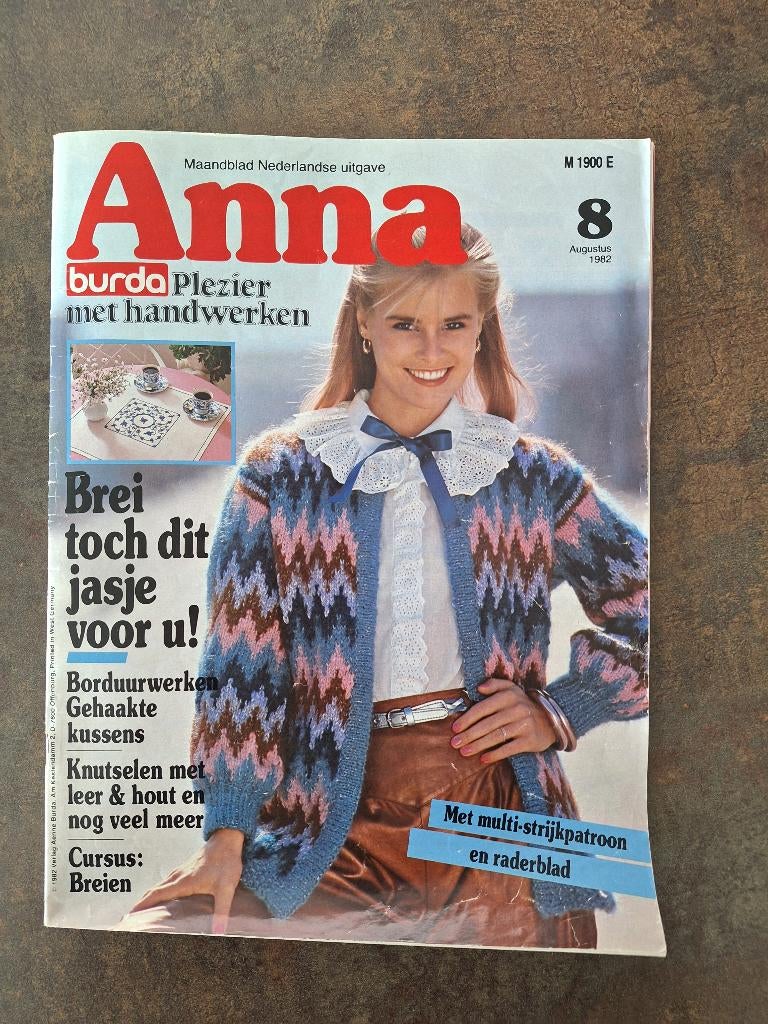 Anna Burda plezier met handwerken aug. 1982, Boeken, Breien en Haken, Burda, Ophalen of Verzenden, Zo goed als nieuw