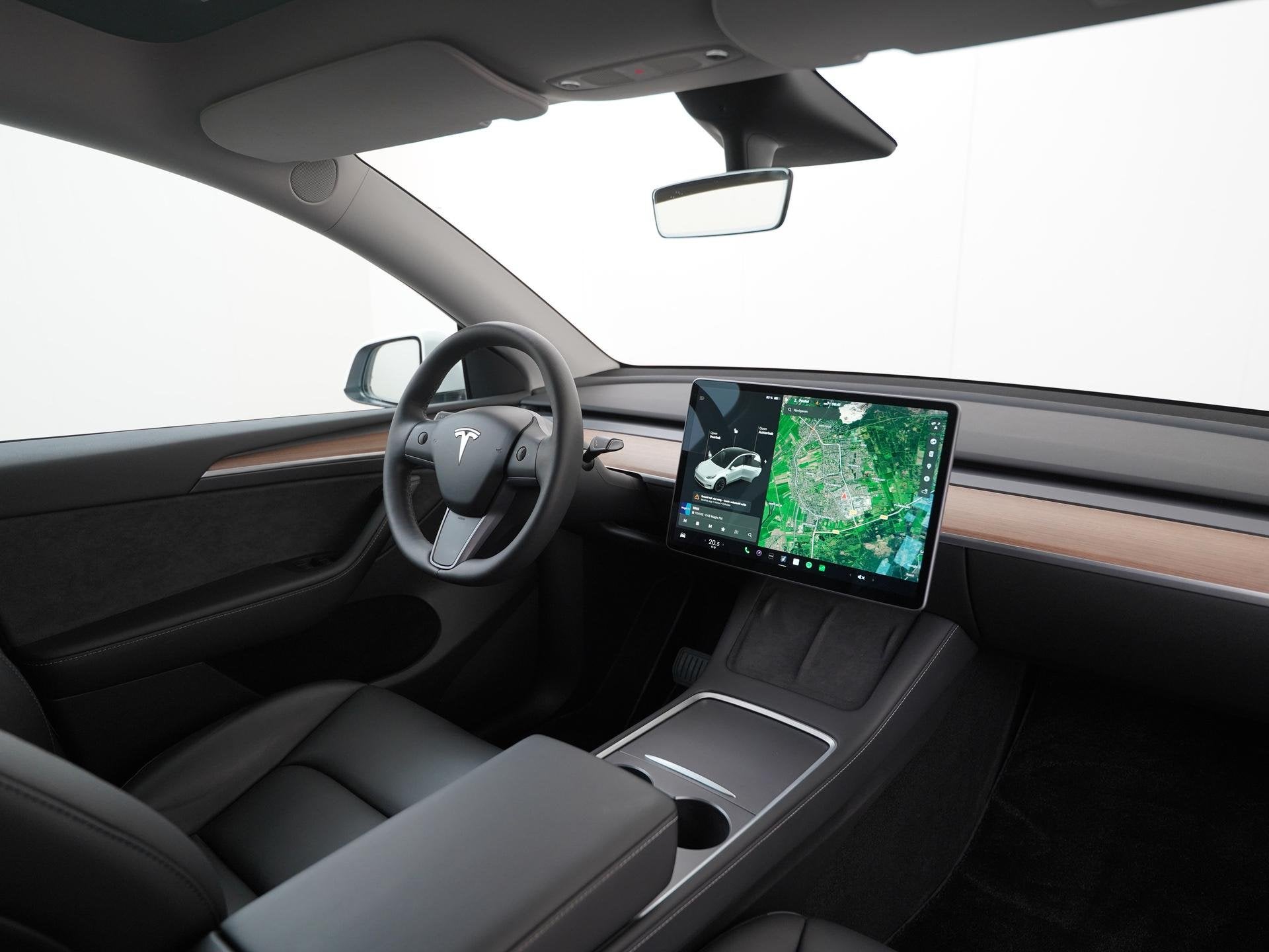 Tesla Model Y Long Range AWD Dual 75 kWh | Trekhaak | 20 inc, Automaat, 12 maanden, Stof, Gebruikt