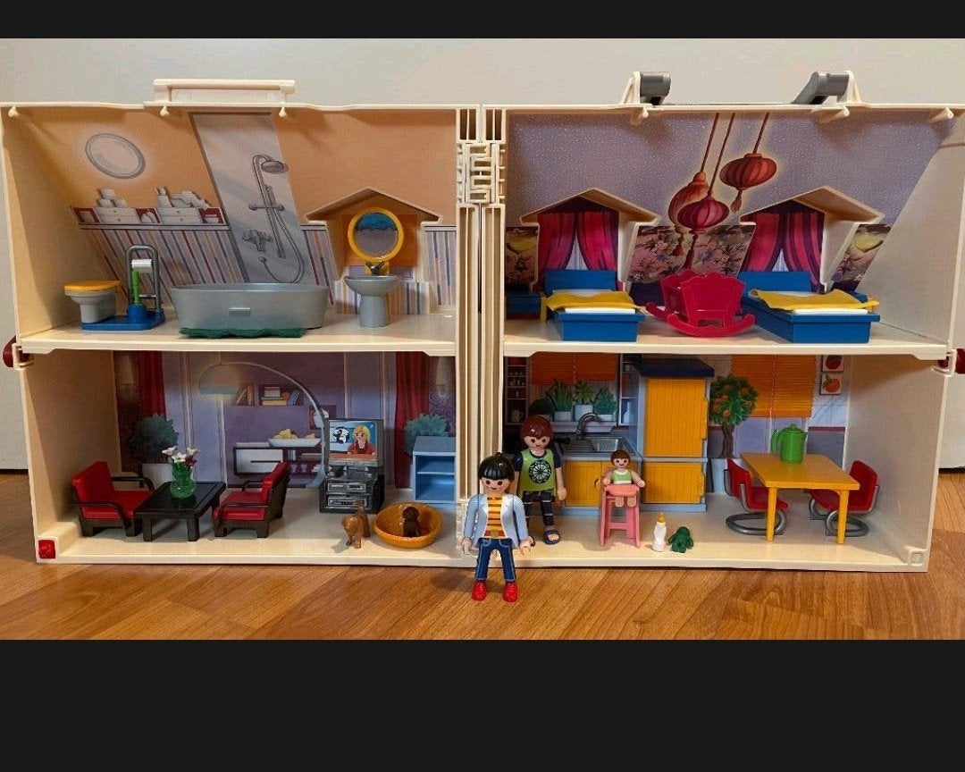 Foto 6 van Grote Playmobil doos: Politie, piraten, poppenhuis & meer!