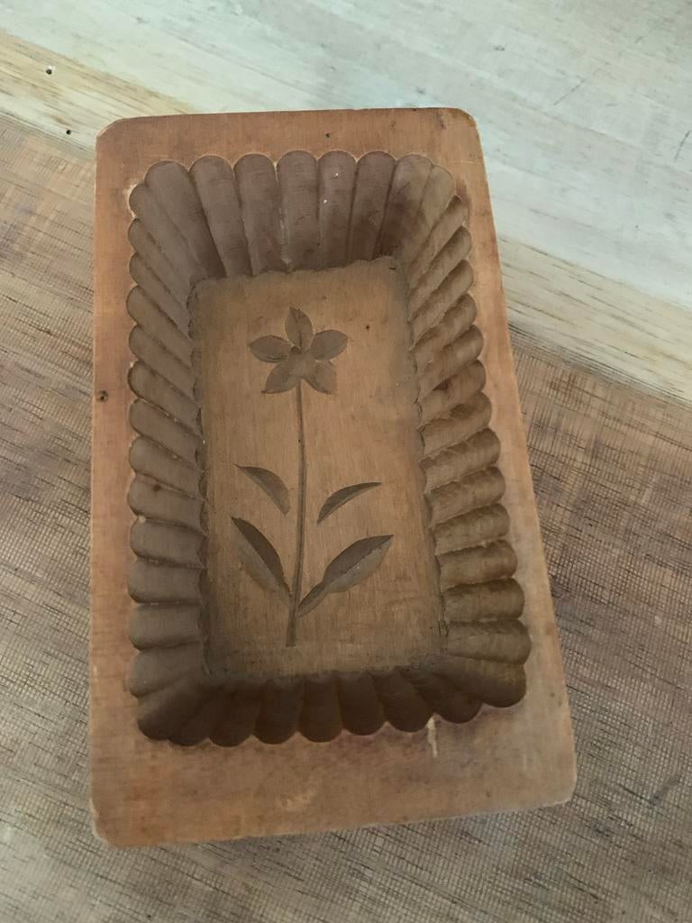 Antieke houten botervorm met bloemmotief, Antiek en Kunst, Ophalen of Verzenden