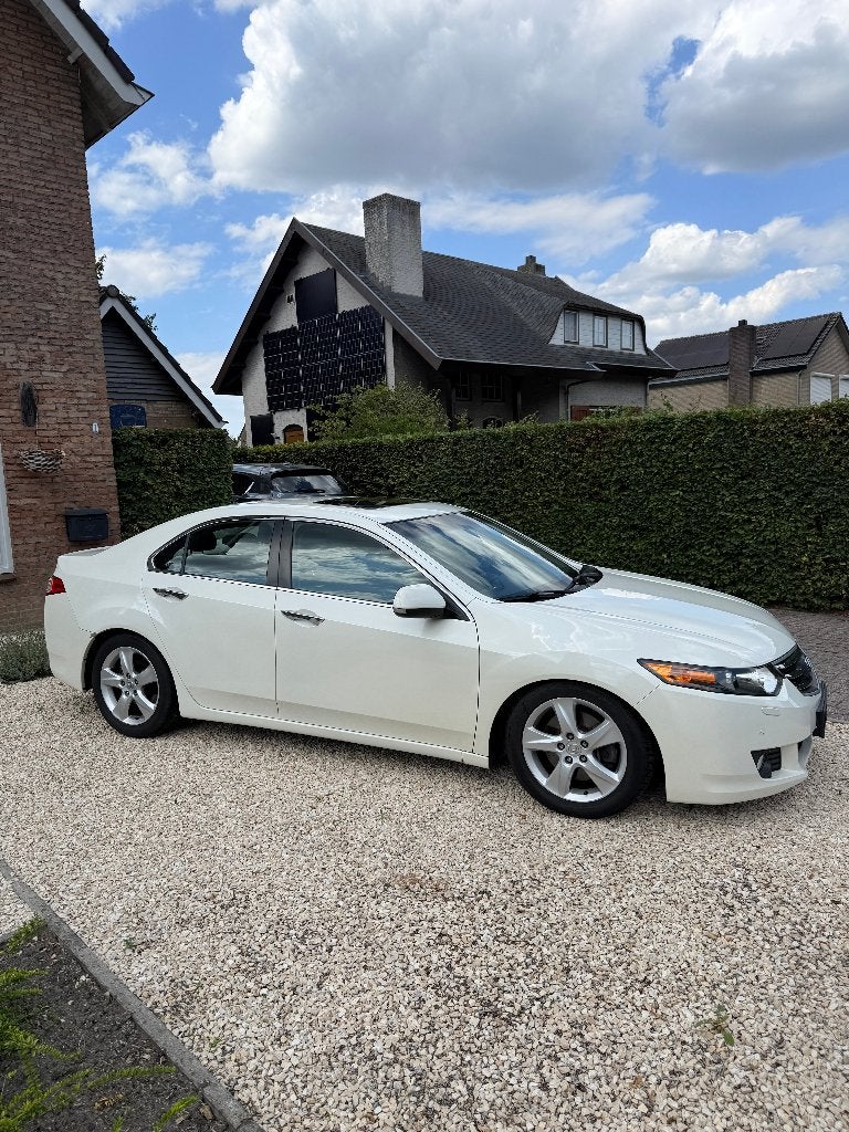 Honda Accord 2.4i Executive Automaat – BC Racing Schroefset
