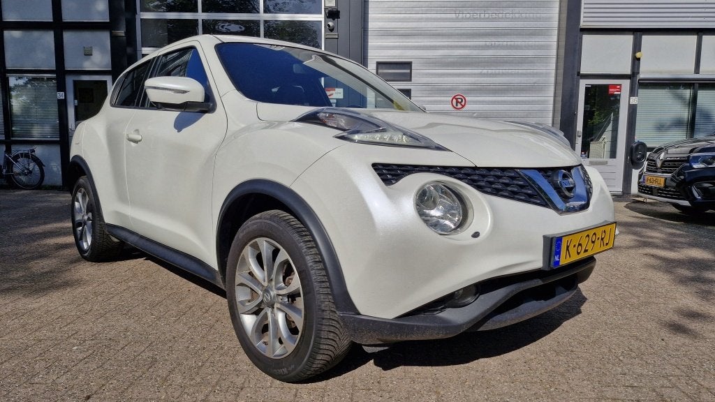 Nissan Juke 1.2 DIG-T S/S Tekna (bj 2015), Auto's, Nissan, Voorwielaandrijving, Automatische klimaatregeling, 116 pk, Wit