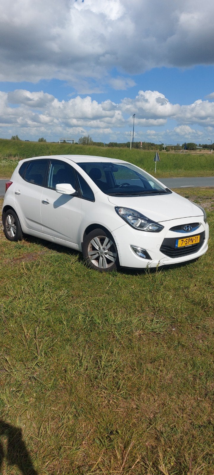 Hyundai iX20 1.6 Cvvt AUT 2013 Wit, Auto's, Hyundai, Particulier, iX20, ABS, Achteruitrijcamera, Airbags, Airconditioning, Trekhaak