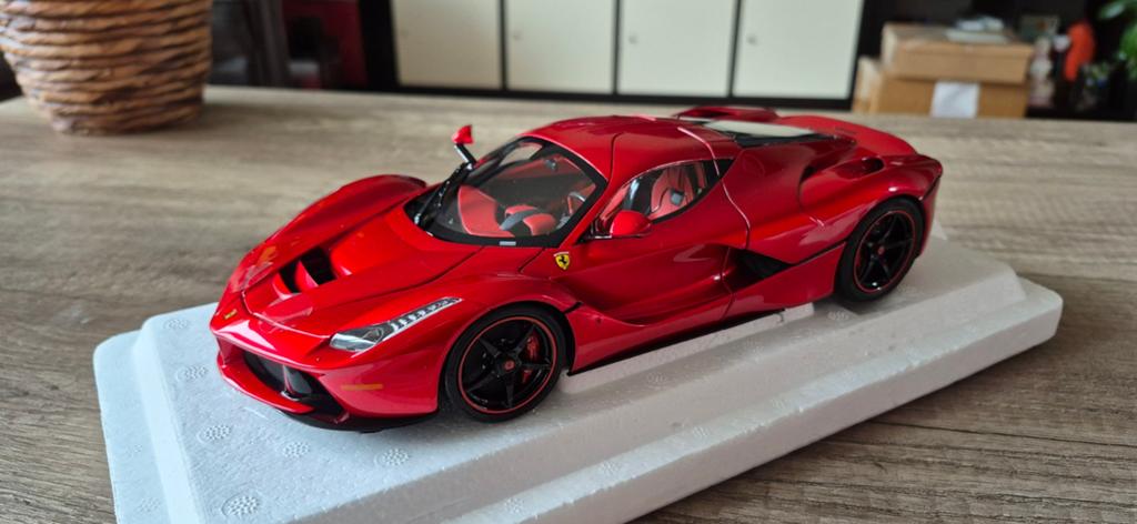 BBR Ferrari LaFerrari Rosso Fuoco Lewis Hamilton I 1:18, Ophalen of Verzenden, Zo goed als nieuw, Auto, Overige merken