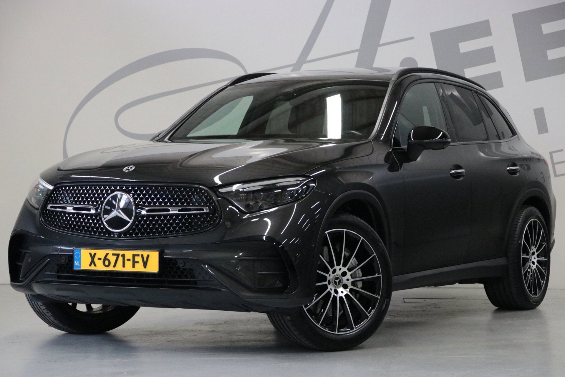 Mercedes-Benz GLC-klasse 200 4MATIC AMG Line/ 360' camera/ M, Automaat, Gebruikt, 4 cilinders, 2000 kg