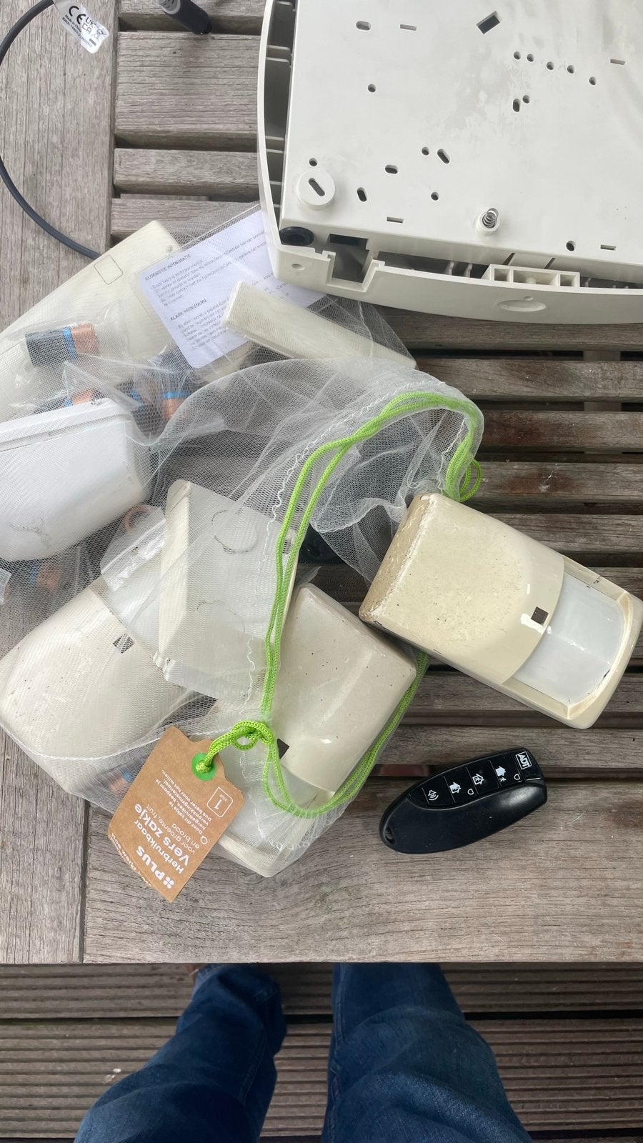 ADT SafeBox Alarmsysteem met sensoren en afstandsbediening, Ophalen of Verzenden, Compleet systeem, Draadloos, Beweging