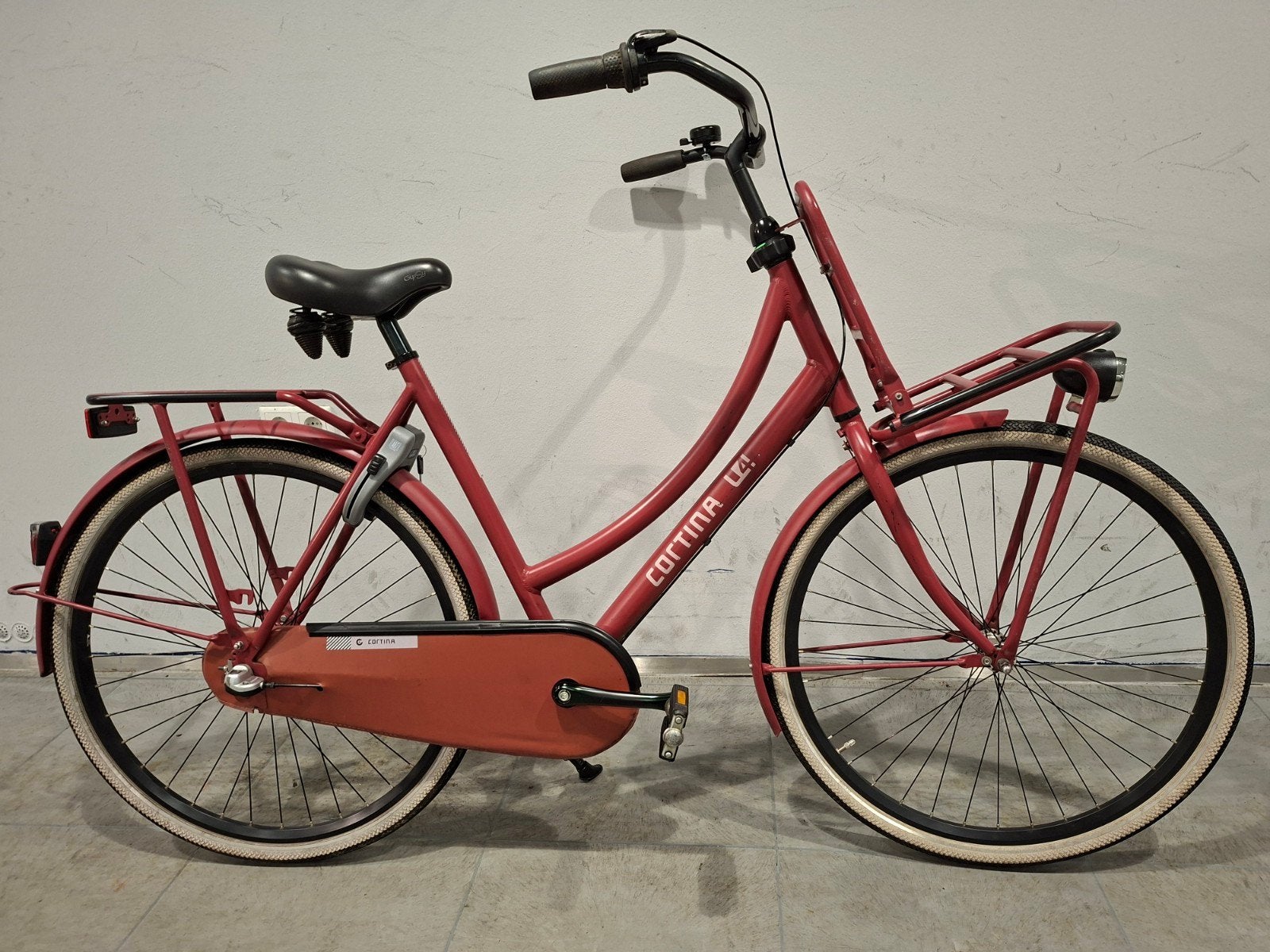 TE KOOP ZEER NETTE CORTINA U4  !!!, Versnellingen, 56 cm of meer, Zo goed als nieuw, Ophalen