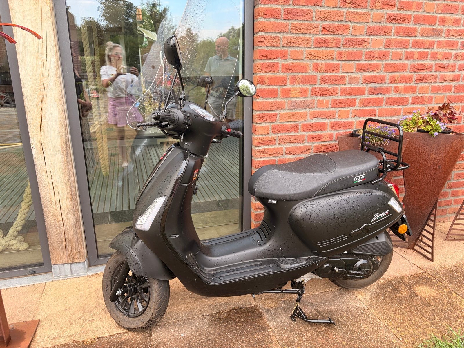 nieuwe scooter - Slechts 25 km gereden!, Fietsen en Brommers, Nieuw, Benzine, Ophalen, Overige merken