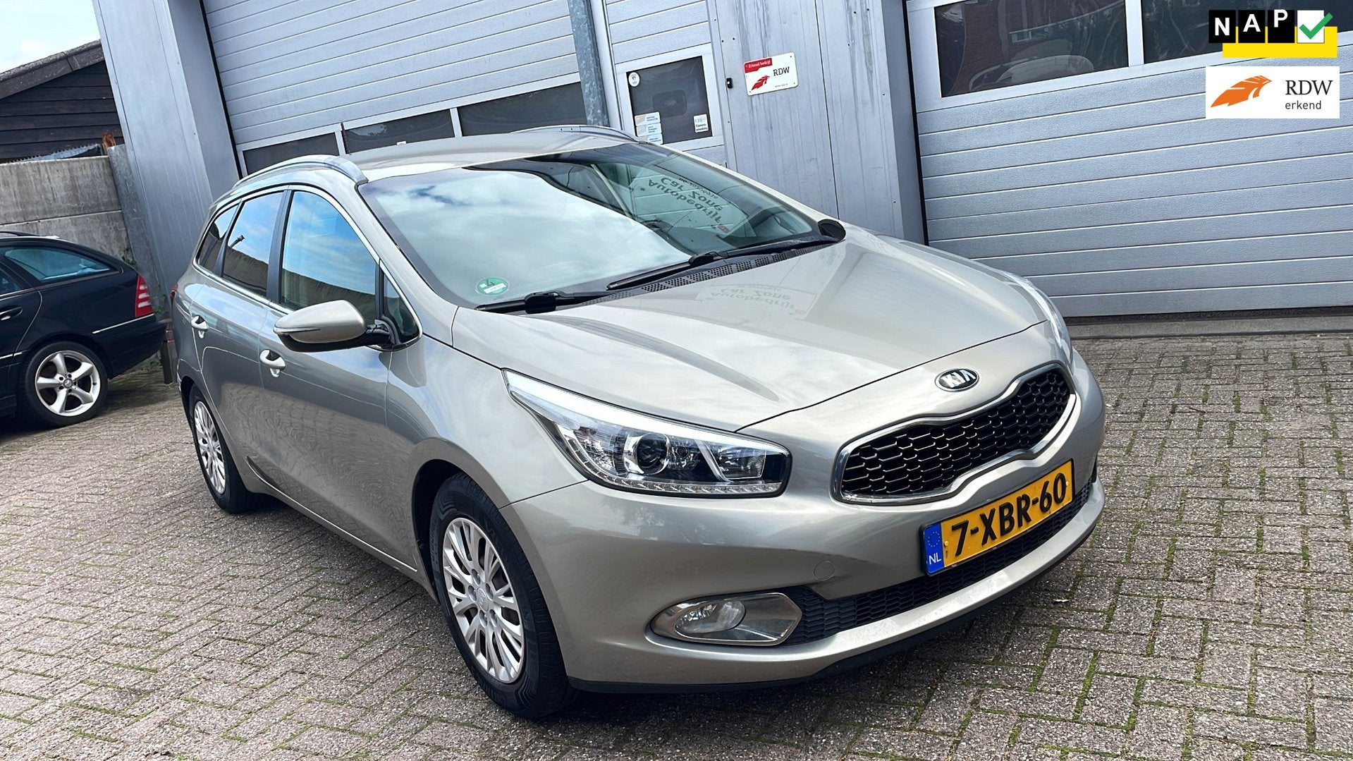 Kia Cee'd Sportswagon 1.6 CRDi BusinessLine 94 KW-Navi-Clima, Auto's, Voorwielaandrijving, Stof, Gebruikt, Zwart