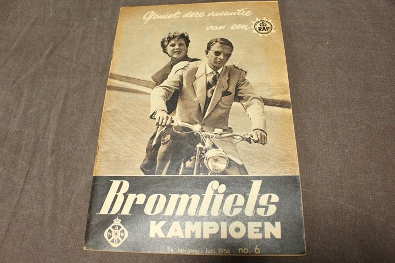 blad Bromfiets Kampioen juni 1956 oa test Zündapp Combinette, Ophalen of Verzenden, Gebruikt
