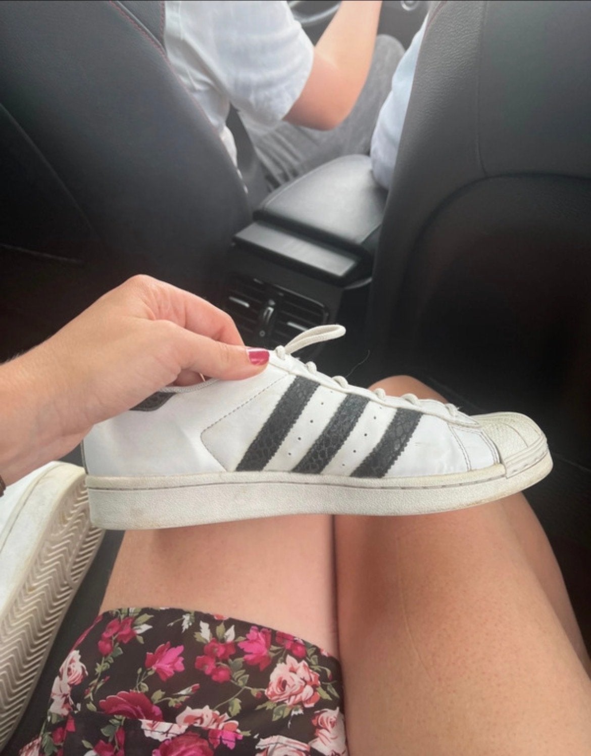 Adidas Superstar sneakers wit met zwarte strepen, Wit, Ophalen of Verzenden, Sneakers of Gympen, Gedragen