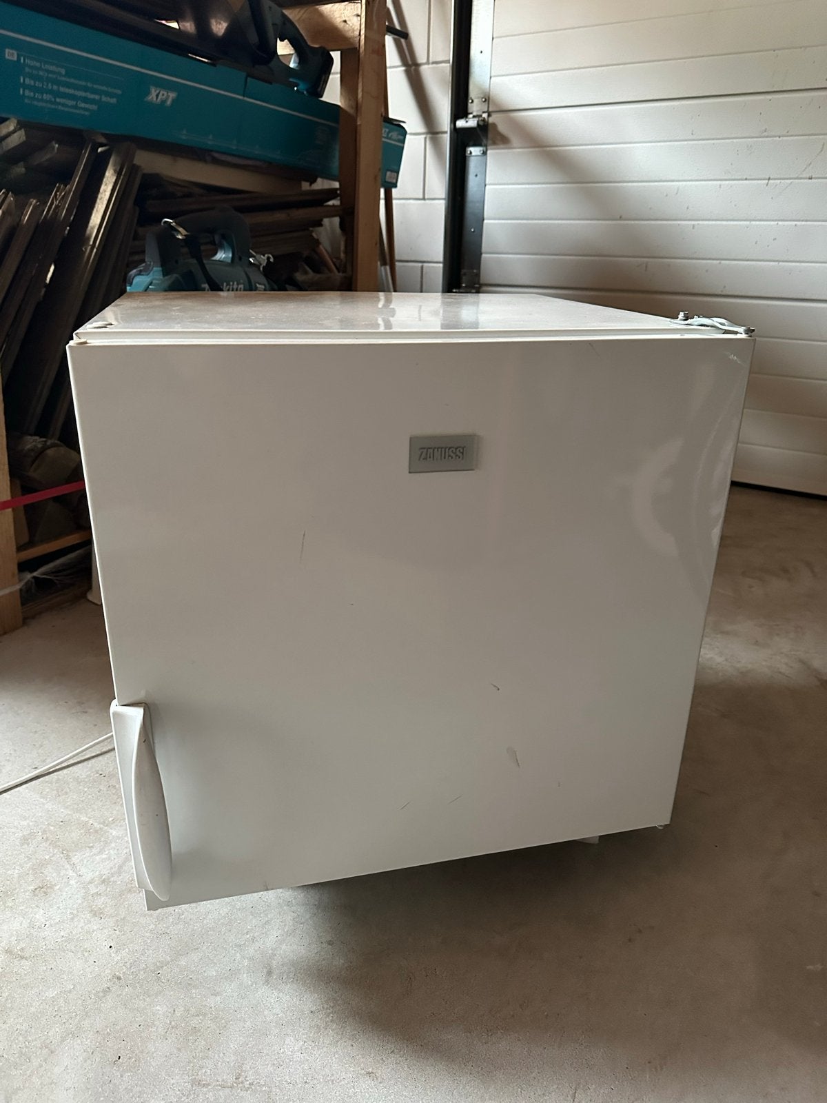 Zanussi mini vriezer - compact en handig, Ophalen of Verzenden, Minder dan 75 liter, Zonder vriesvak, Gebruikt