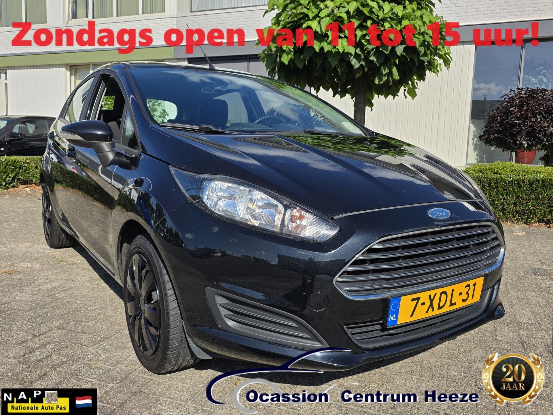 Ford Fiesta 1.0 Style Black, Navigatie! Airco! Apk 1-2027! V, Auto's, Ford, Voorwielaandrijving, Euro 5, Stof, Origineel Nederlands