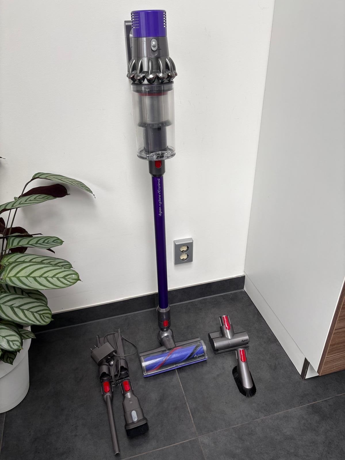 Dyson Cyclone V10 Animal steelstofzuiger met accessoires, Gebruikt, Draadloos, Ophalen of Verzenden, Dyson