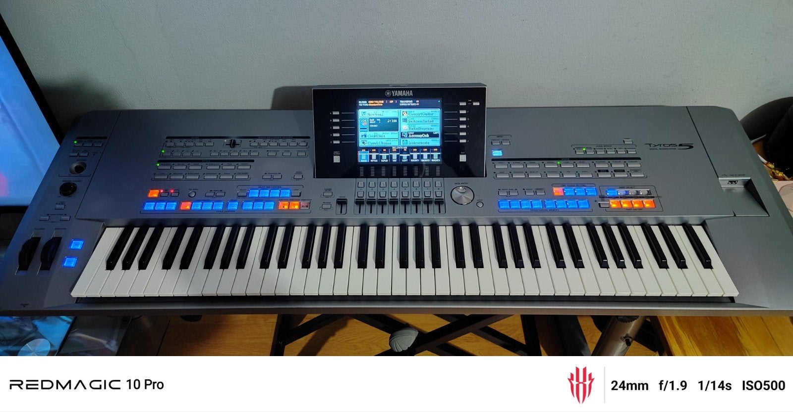Yamaha TYROS 5 in Nieuw staat met tas, Ophalen, Zo goed als nieuw, 76 toetsen, Midi-aansluiting