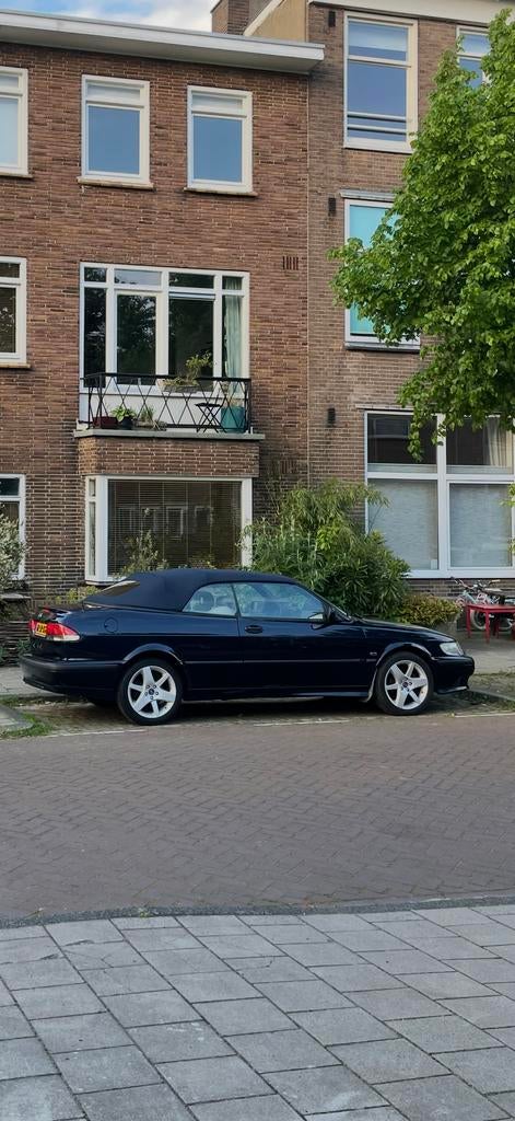 Saab 9-3 2.0 T Cabrio AUT 2003 Blauw, Auto's, Saab, Beige, 4 cilinders, Cabriolet, 75 €/maand