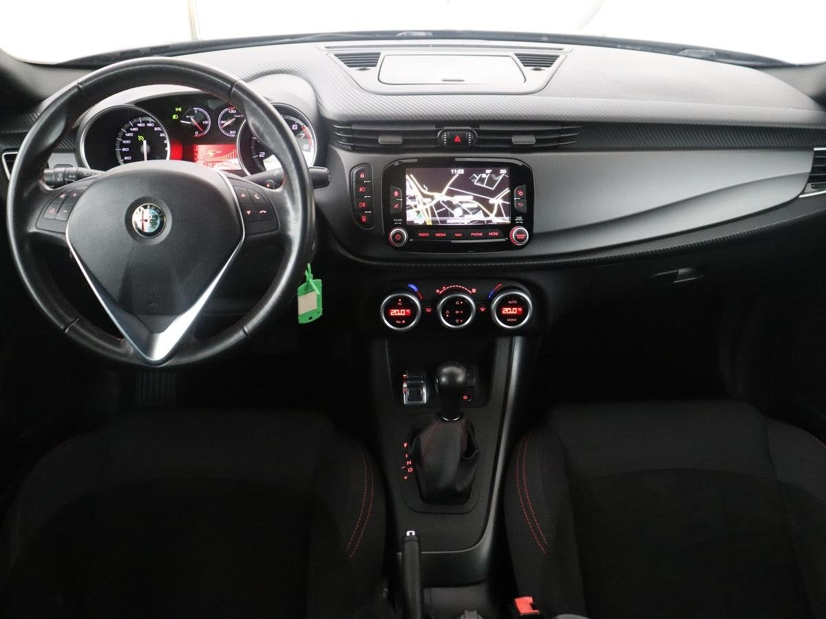 Alfa Romeo Giulietta 1.4 T Sprint | Automaat | Airco | Navig, Auto's, Alfa Romeo, Euro 6, 4 cilinders, Alcantara, Zwart