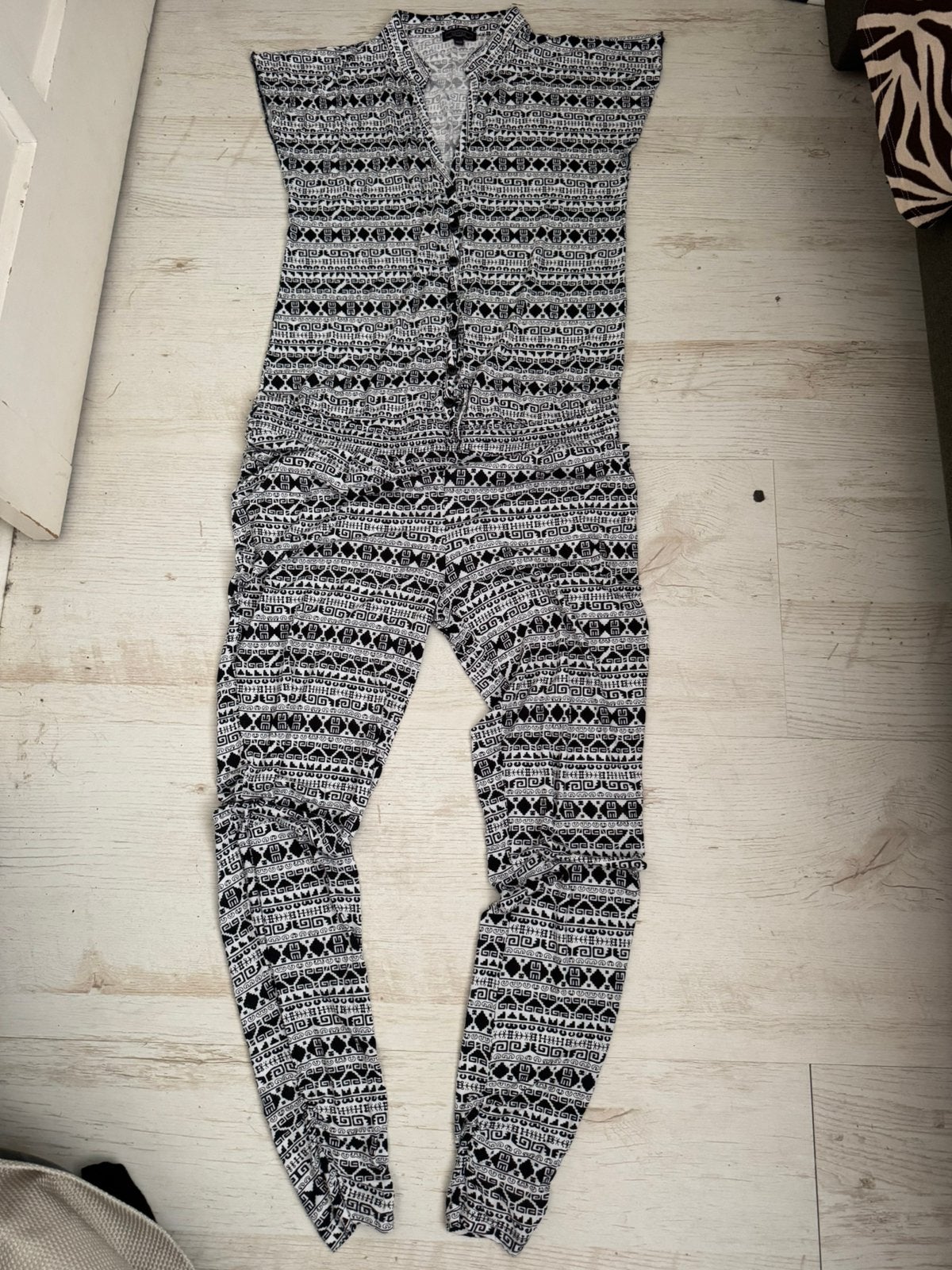 Geisha leuke jumpsuit maat 44, Kleding | Dames, Jumpsuits, Ophalen of Verzenden, Zo goed als nieuw, Maat 42/44 (L), Zwart