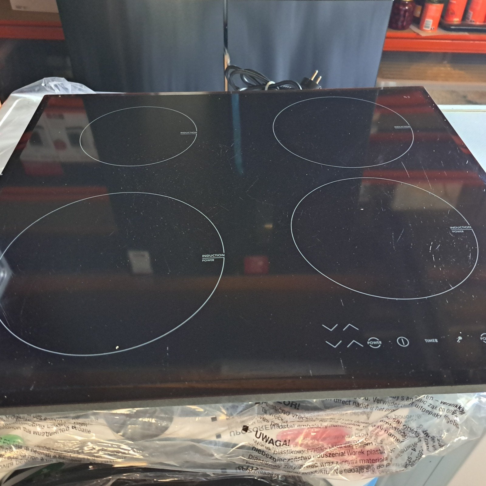 Nieuwe en gebruikte INDUCTIEKOOKPLATEN  van 60 tot 90cm, Ophalen, 4 kookzones, Zo goed als nieuw, Energieklasse A of zuiniger