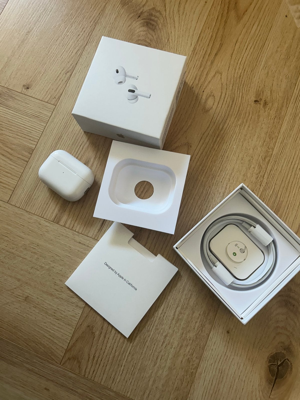 Apple AirPods Pro (2e generatie) met MagSafe Oplaadcase, In-ear, Verzenden, Bluetooth, Zo goed als nieuw