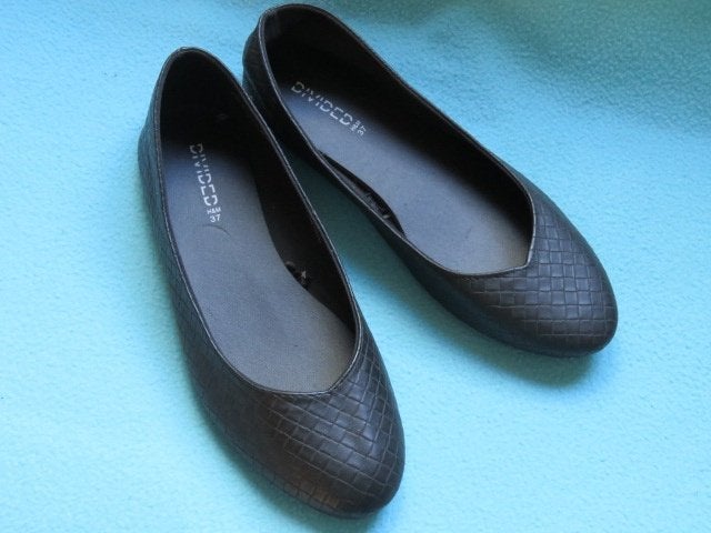 ZGAN platte zwarte schoenen Divided maat 37, Zwart, Zo goed als nieuw, Ballerina's, Ophalen of Verzenden