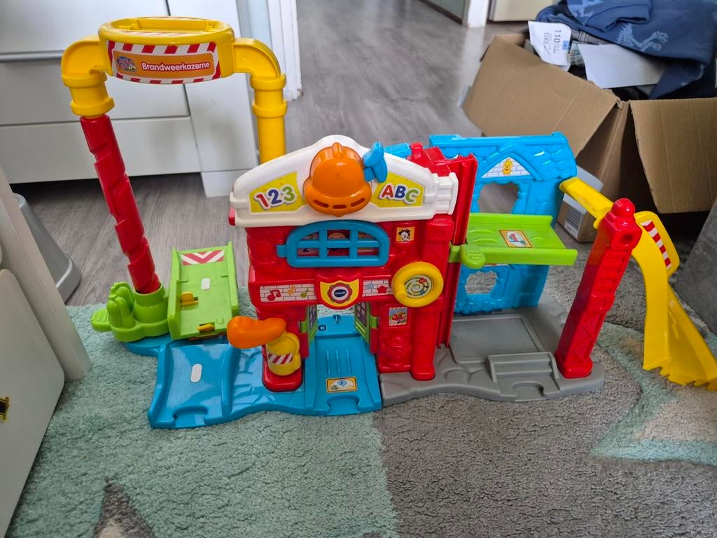 VTech Toet Toet Brandweerkazerne, Ophalen