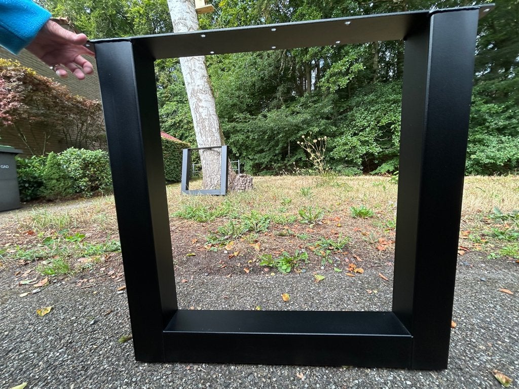 2 stoere, ijzersterke, zwarte tafelpoten., Huis en Inrichting, Ophalen, Tafelpoot, 50 tot 100 cm, Vierkant