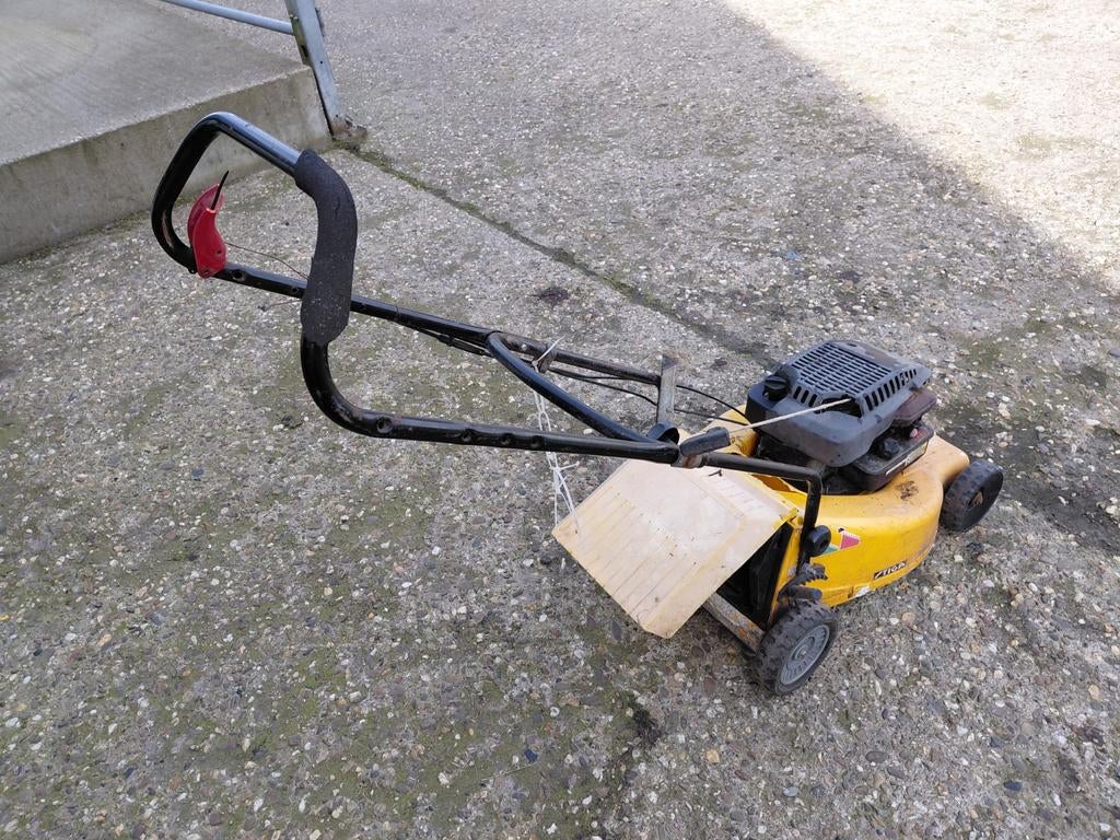 Stiga Benzine Grasmaaier, Tuin en Terras, Grasmaaiers, Gebruikt, Benzine-grasmaaier, 40 t/m 49 cm, Ophalen