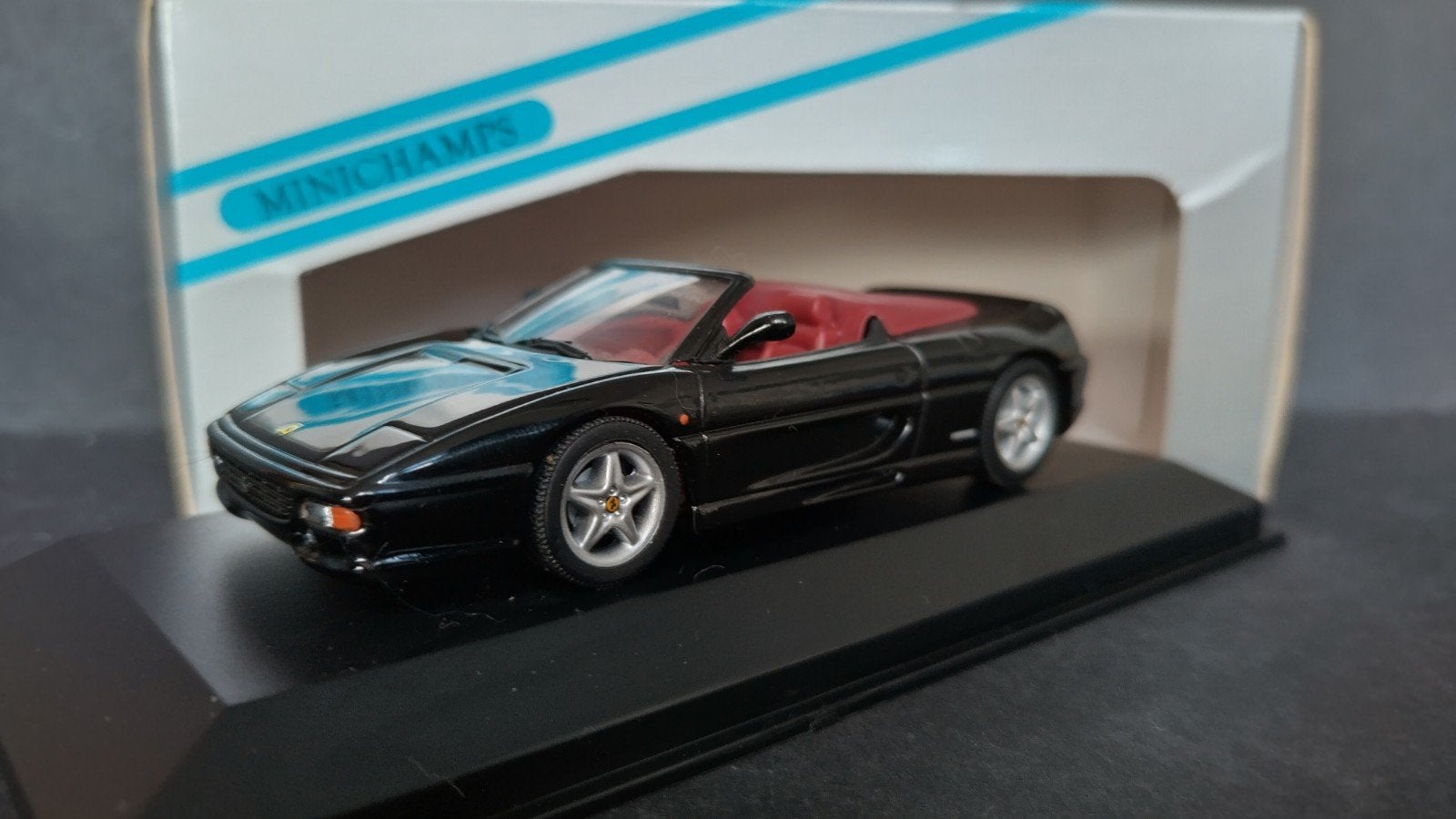 Ferrari F355 Spider 1994 1:43 Minichamps Pol, Hobby en Vrije tijd, Modelauto's | 1:43, Auto, Verzenden, M, Zo goed als nieuw