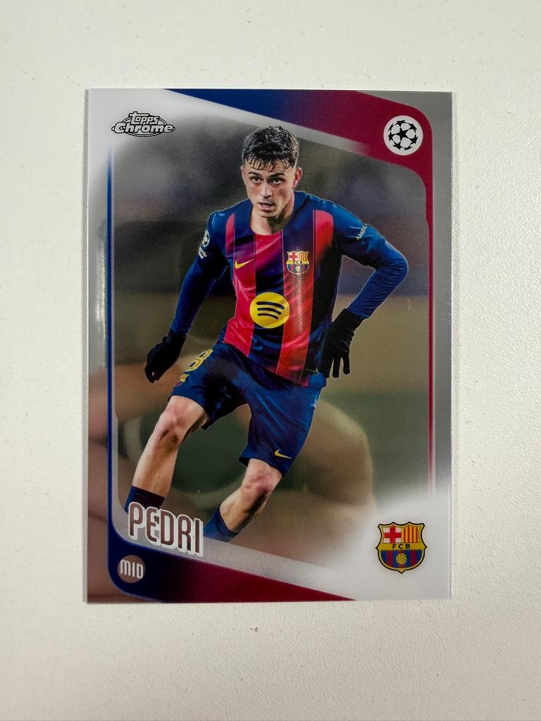 196 Pedri Topps Chrome 2025-26, Ophalen of Verzenden, Nieuw, Buitenlandse clubs, Poster, Plaatje of Sticker