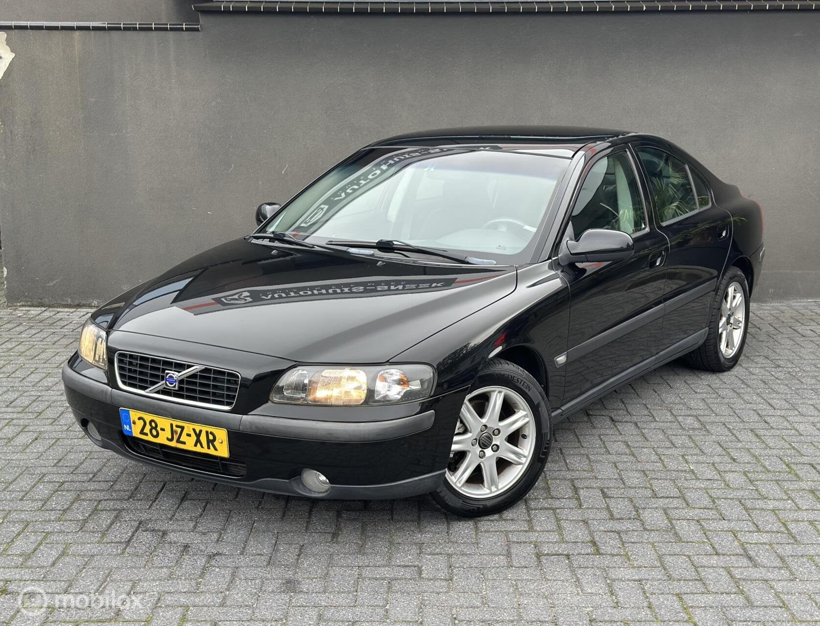 Volvo S60 2.4 Bi-Fuel| 5-Cilinder | Cruise | Airco | JACKPOT, Voorwielaandrijving, Gebruikt, S60, Zwart