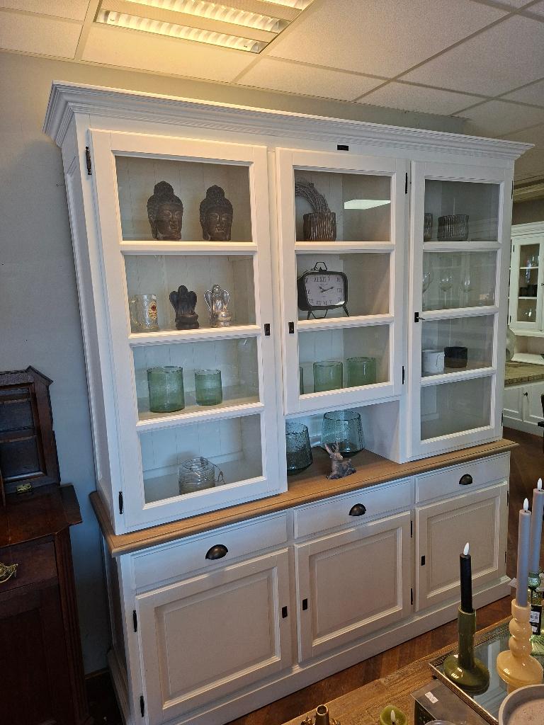 **SALE***Richmond buffetkast wit/blank 197 cm, Huis en Inrichting, Kasten | Buffetkasten, Met deur(en), 200 cm of meer, 150 tot 200 cm