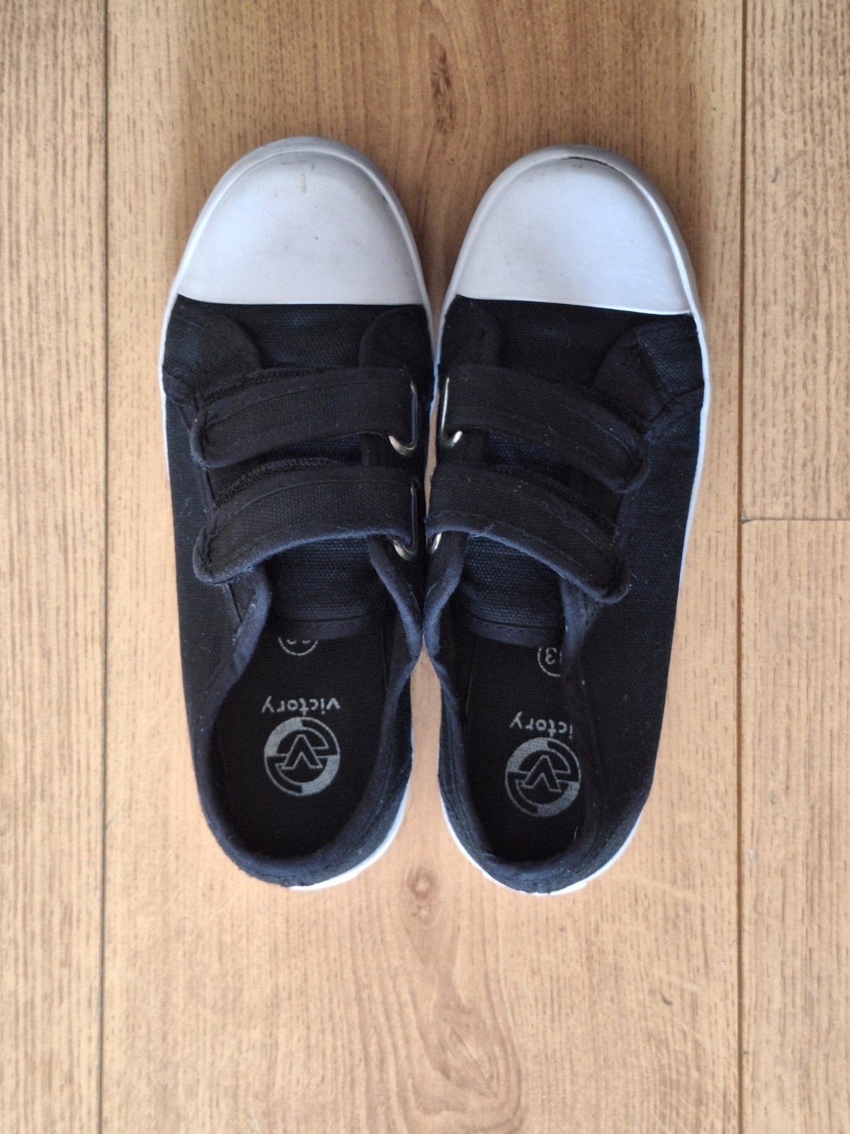 gymschoenen mt 33, Ophalen of Verzenden, Zo goed als nieuw, Victory, Jongen of Meisje
