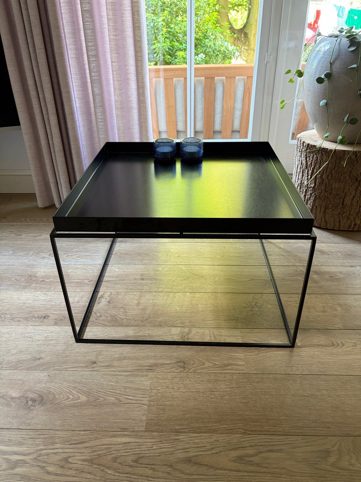 HAY Tray Tafel Zwart 60x60 - Stijlvolle Bijzettafel, Ophalen, Gebruikt, Vierkant, 50 tot 100 cm
