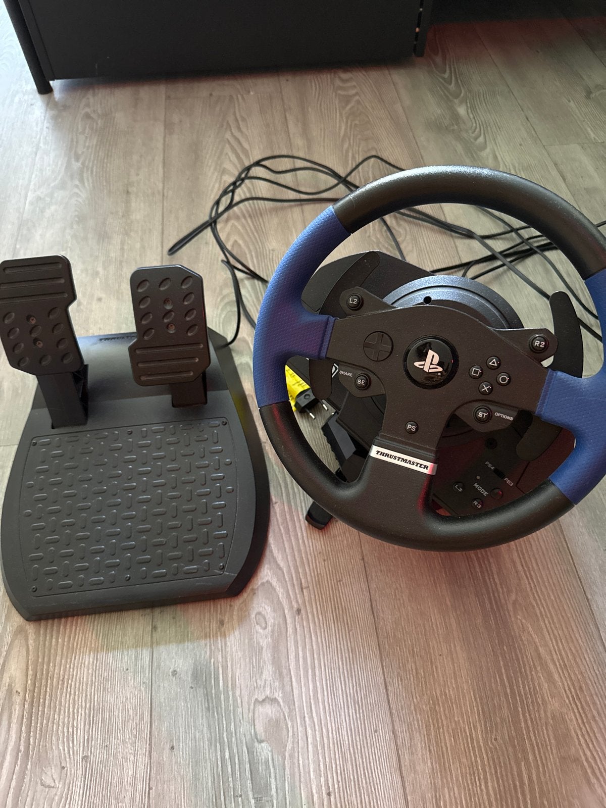 Thrustmaster T150 racestuur met pedalen voor PlayStation, Racestuur, Gebruikt, Force feedback, Thrustmaster