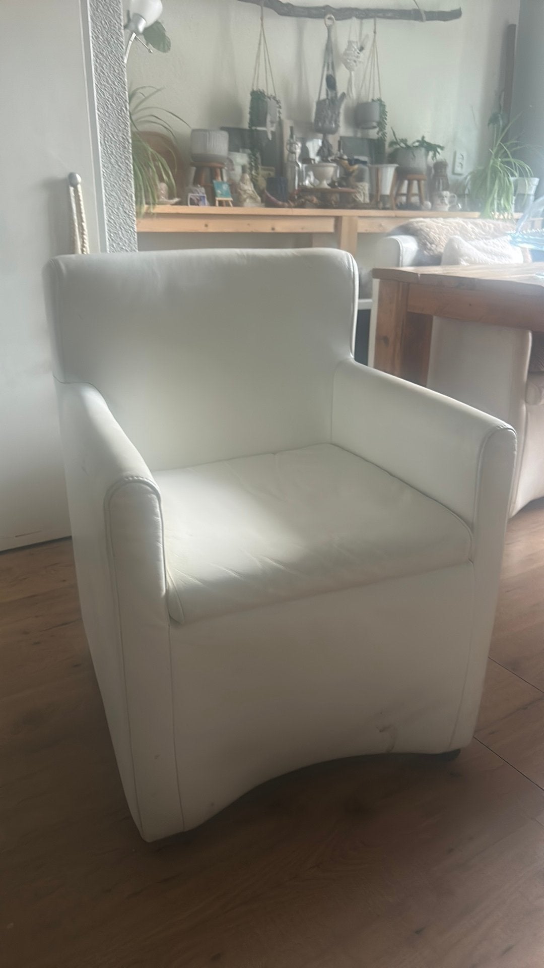 Vier wit leren eetkamerstoelen op wieltjes, Ophalen, Gebruikt, Wit, Leer