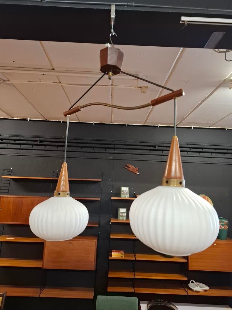 Vintage hanglamp Louis Kalff Philips opaline glas lamp, Huis en Inrichting, Lampen | Hanglampen, Vintage, Mid-century Modern, Retro