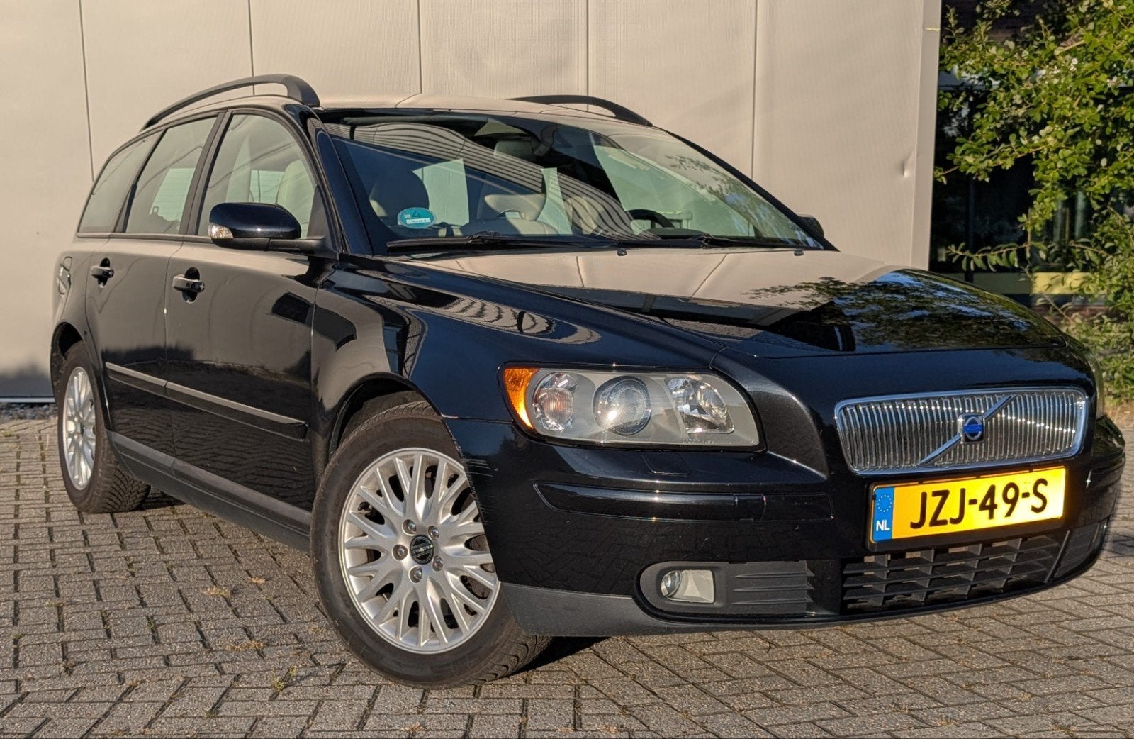 Volvo V50 2.4 140PK 2004 Zwart, Beige, 700 kg, Leder, Stationwagon
